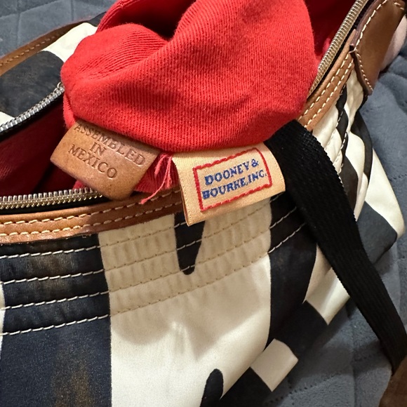 Dooney and Bourke Purse - Picture 6 of 11